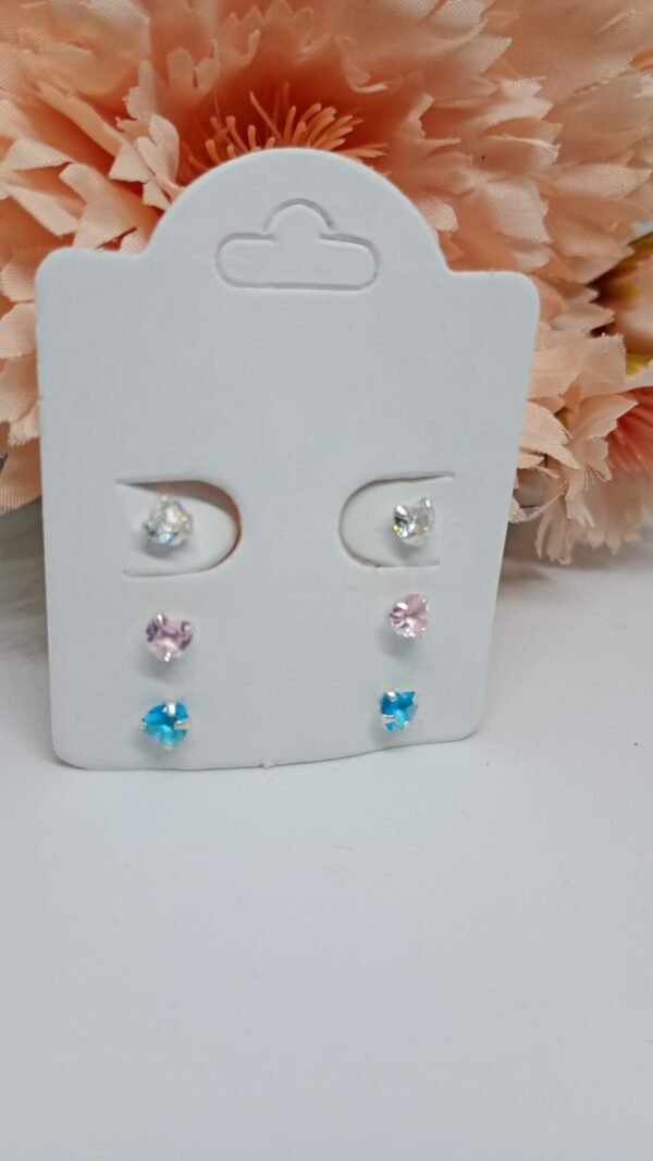 Brinco Trio Coração com Zircônia céu azul 3mm,rosa 3mm,branco 3mm